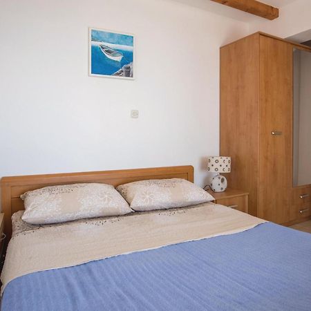 Lovely Apartment In Komarna With House Sea View Klek Extérieur photo