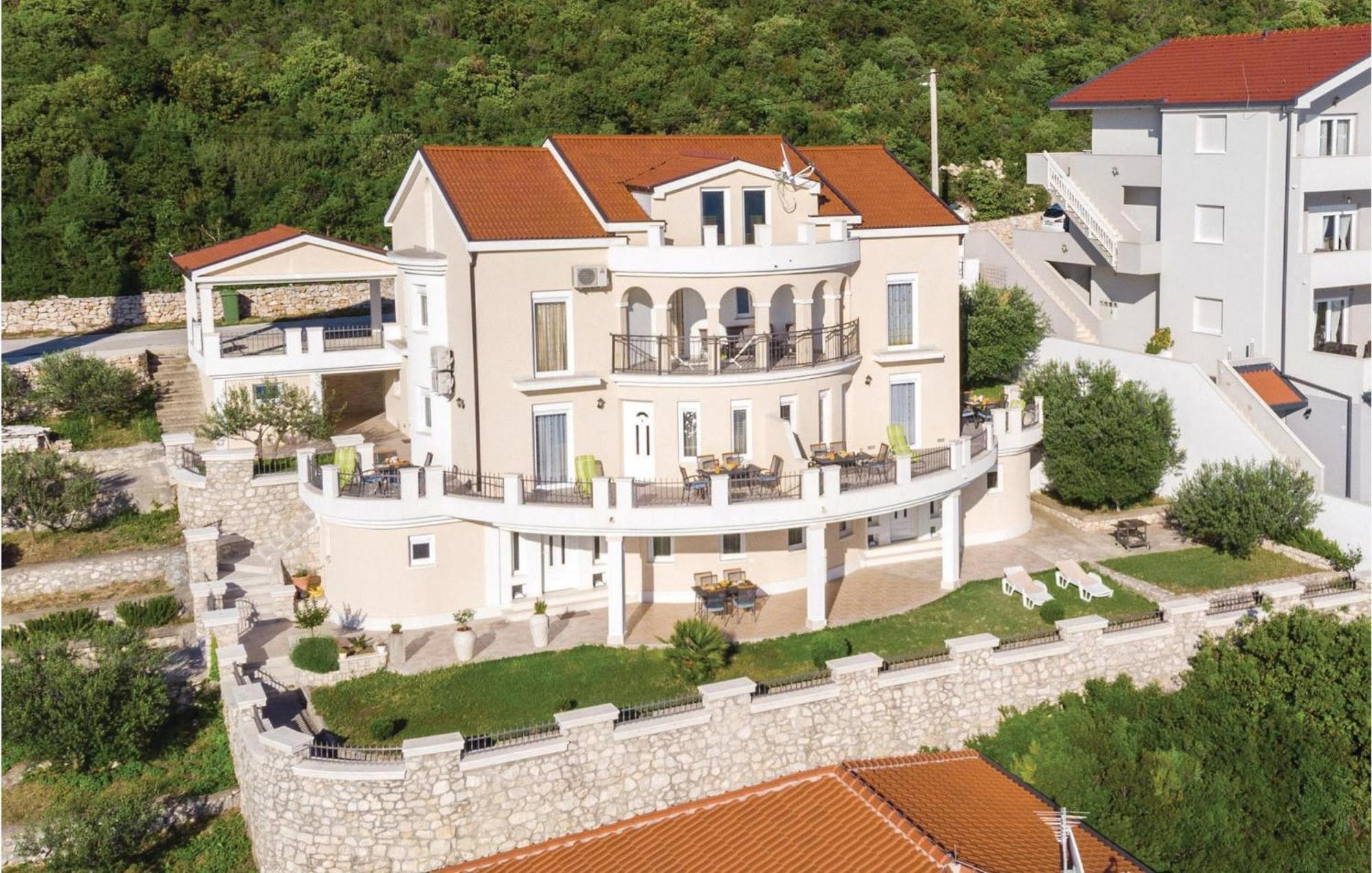 Lovely Apartment In Komarna With House Sea View Klek Extérieur photo