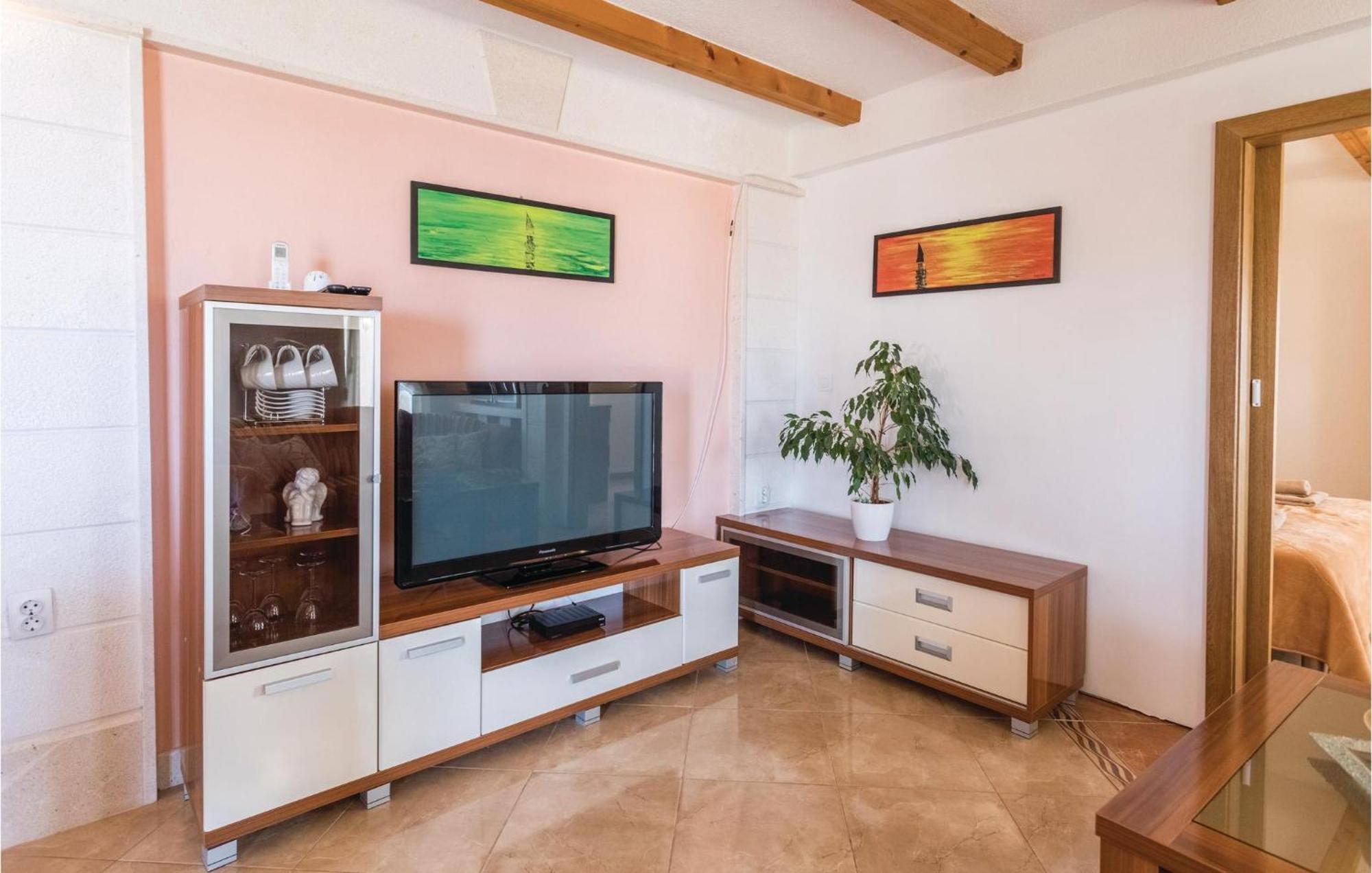 Lovely Apartment In Komarna With House Sea View Klek Extérieur photo